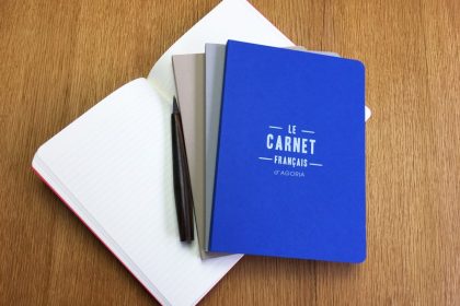 carnets francais dos carrés collés